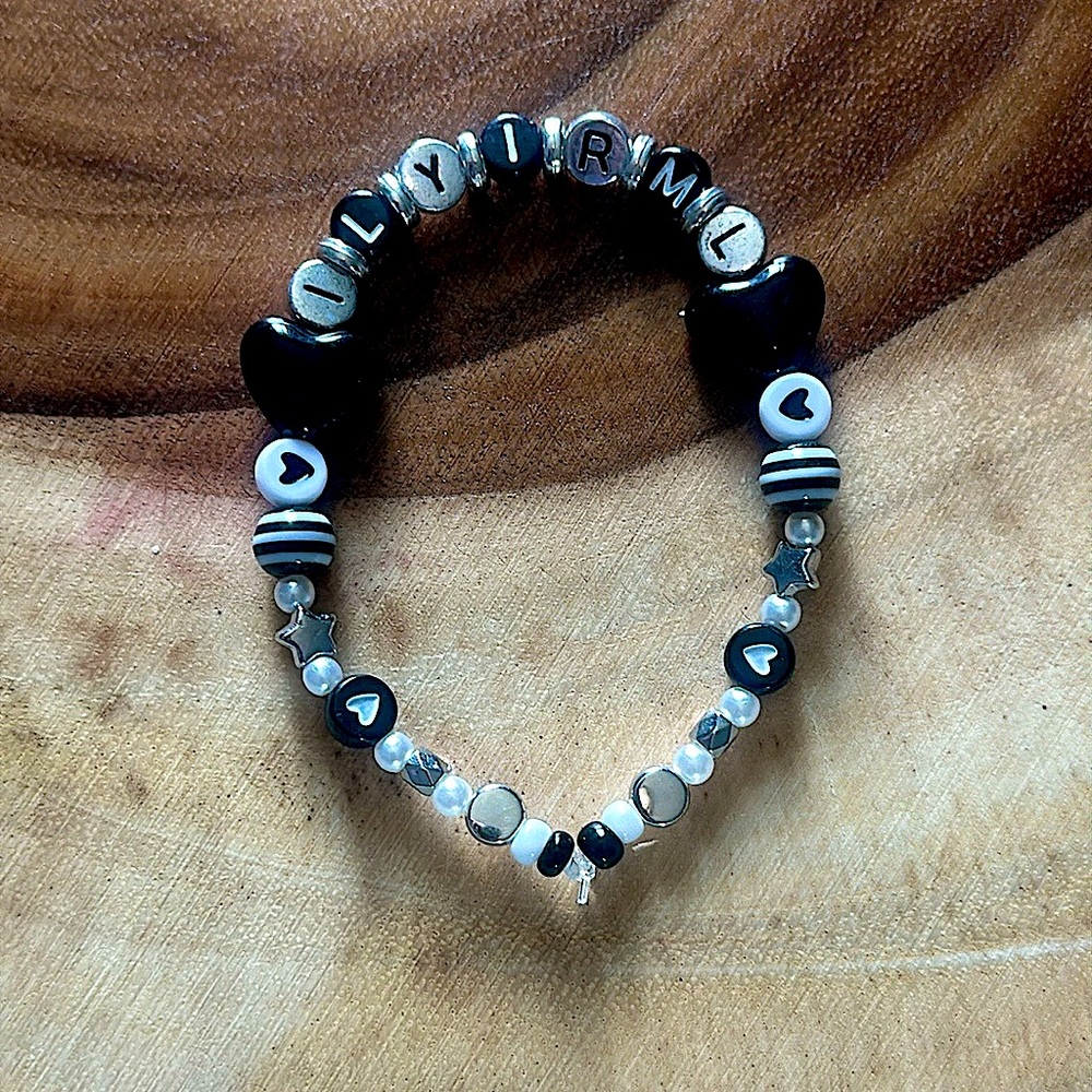 5 for $20 Taylor Swift Friendship Bracelet
“I love you it’s ruining my life”
